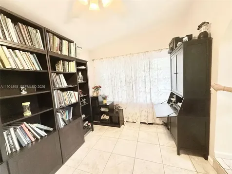 917 N 26th Avenue Hollywood FL 33020