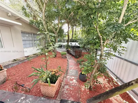 917 N 26th Avenue Hollywood FL 33020