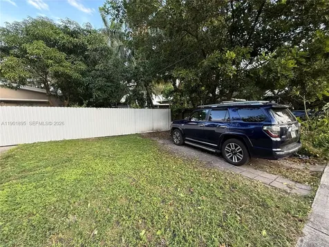 917 N 26th Avenue Hollywood FL 33020