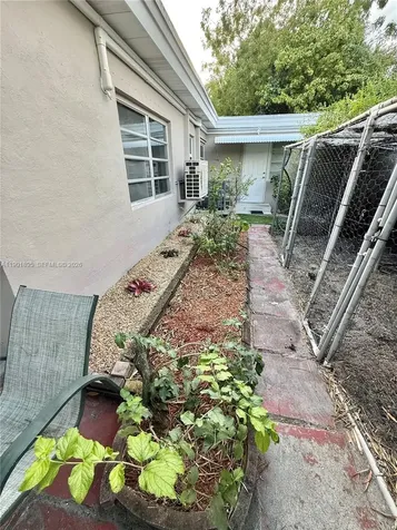917 N 26th Avenue Hollywood FL 33020