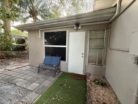 917 N 26th Avenue Hollywood FL 33020
