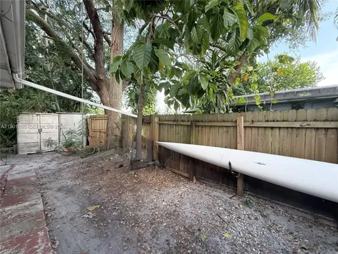 917 N 26th Avenue Hollywood FL 33020