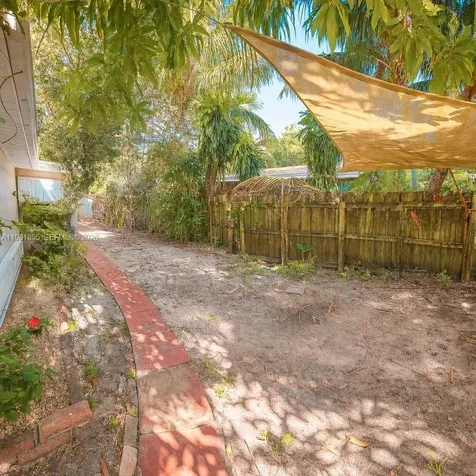 917 N 26th Avenue Hollywood FL 33020