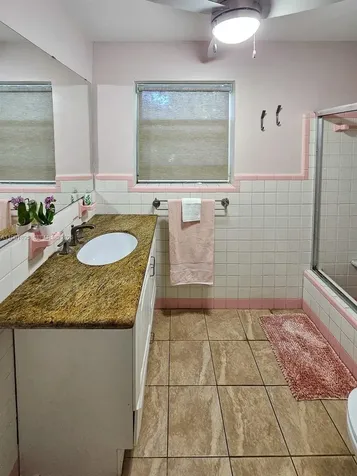 917 N 26th Avenue Hollywood FL 33020
