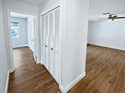 9424 SW 52nd Street Cooper City FL 33328