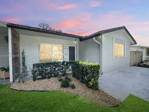 9424 SW 52nd Street Cooper City FL 33328