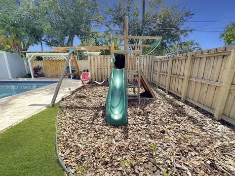 9424 SW 52nd Street Cooper City FL 33328