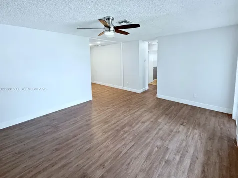 9424 SW 52nd Street Cooper City FL 33328