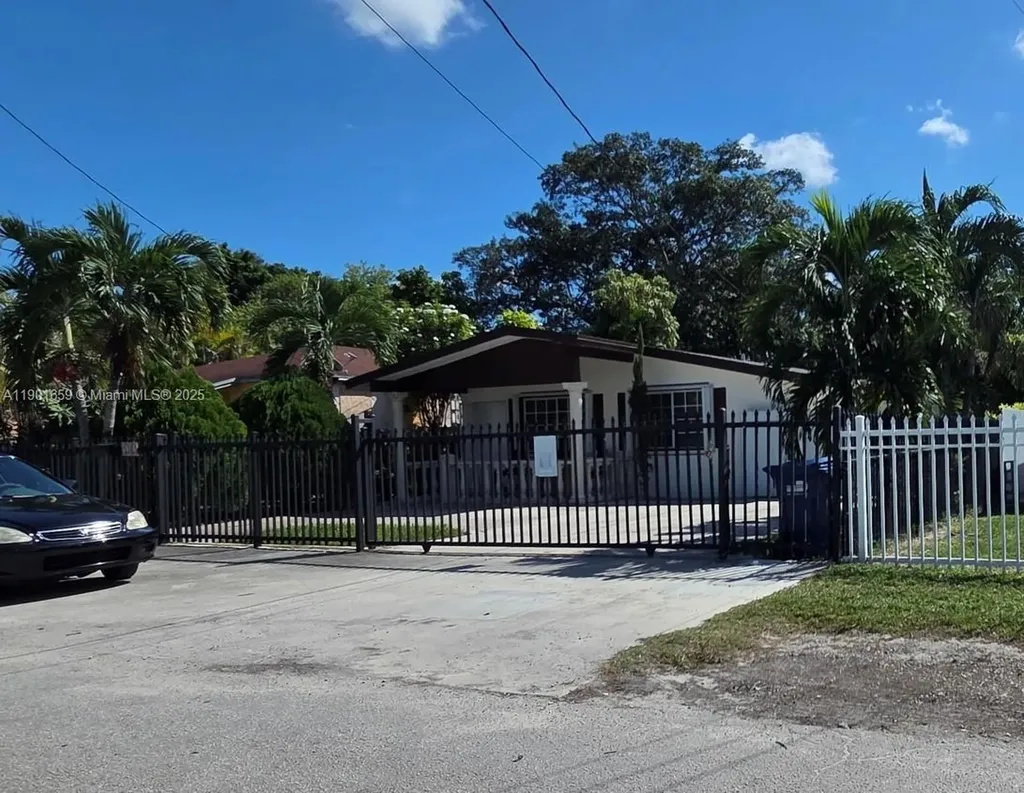 2936 NW 47th Street Miami FL 33142