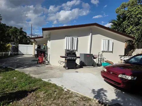 2936 NW 47th Street Miami FL 33142