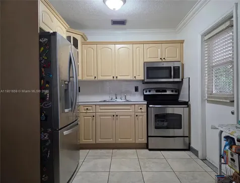 2936 NW 47th Street Miami FL 33142