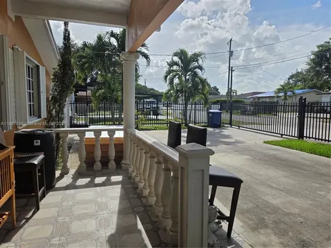 2936 NW 47th Street Miami FL 33142