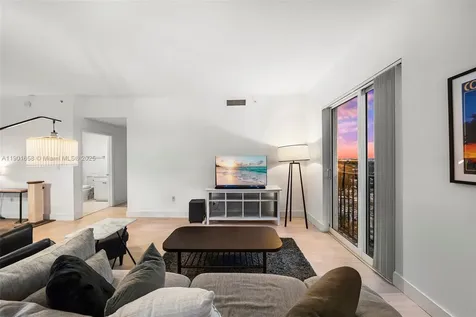 10 Aragon Avenue Coral Gables FL 33134