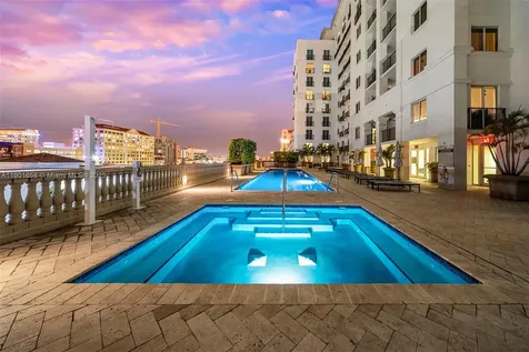 10 Aragon Avenue Coral Gables FL 33134