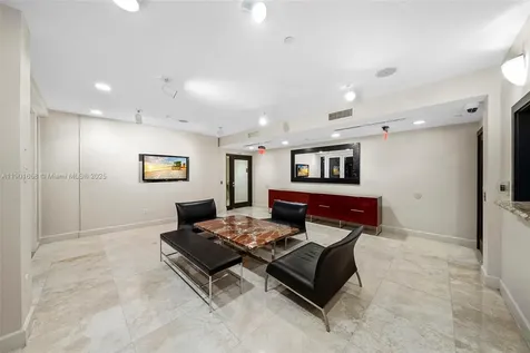 10 Aragon Avenue Coral Gables FL 33134