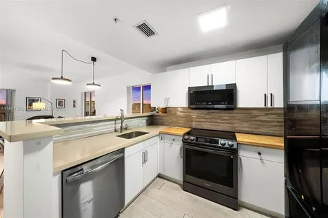 10 Aragon Avenue Coral Gables FL 33134