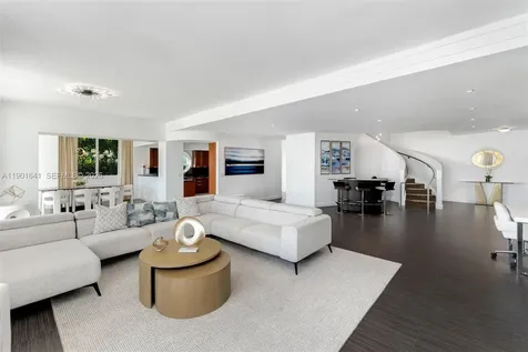 4391 Collins Avenue Miami Beach FL 33140