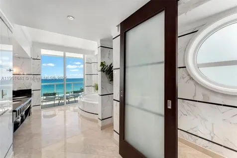4391 Collins Avenue Miami Beach FL 33140