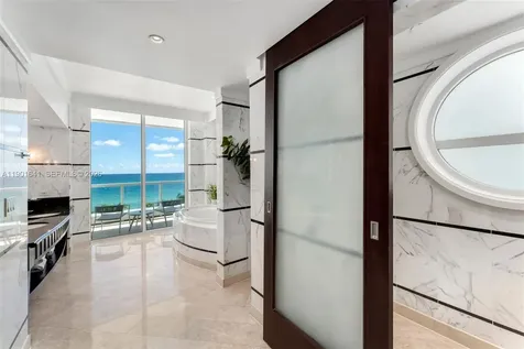 4391 Collins Avenue Miami Beach FL 33140