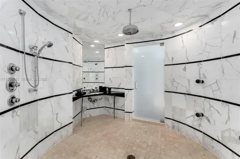 4391 Collins Avenue Miami Beach FL 33140