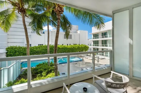 4391 Collins Avenue Miami Beach FL 33140