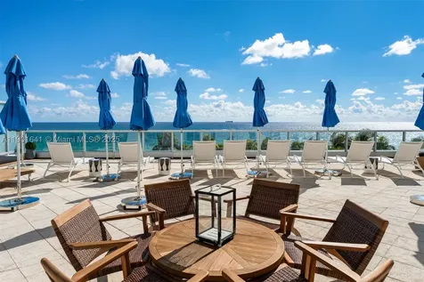 4391 Collins Avenue Miami Beach FL 33140