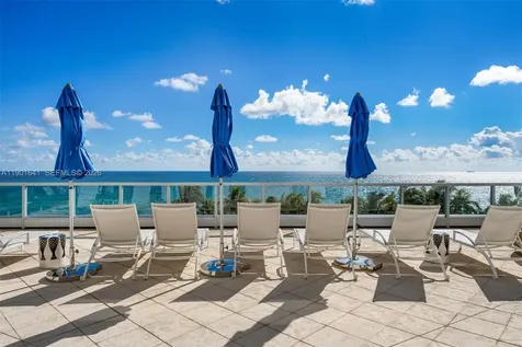 4391 Collins Avenue Miami Beach FL 33140
