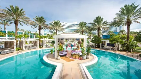 4391 Collins Avenue Miami Beach FL 33140