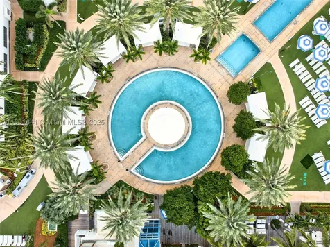 4391 Collins Avenue Miami Beach FL 33140