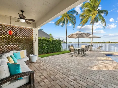 1206 Falls Boulevard Weston FL 33327