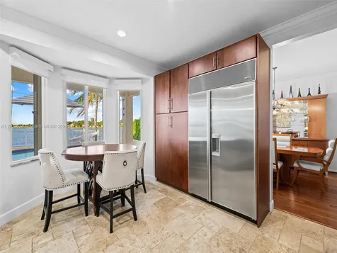 1206 Falls Boulevard Weston FL 33327