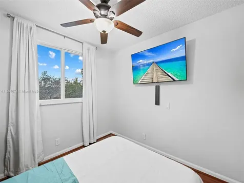 1206 Falls Boulevard Weston FL 33327
