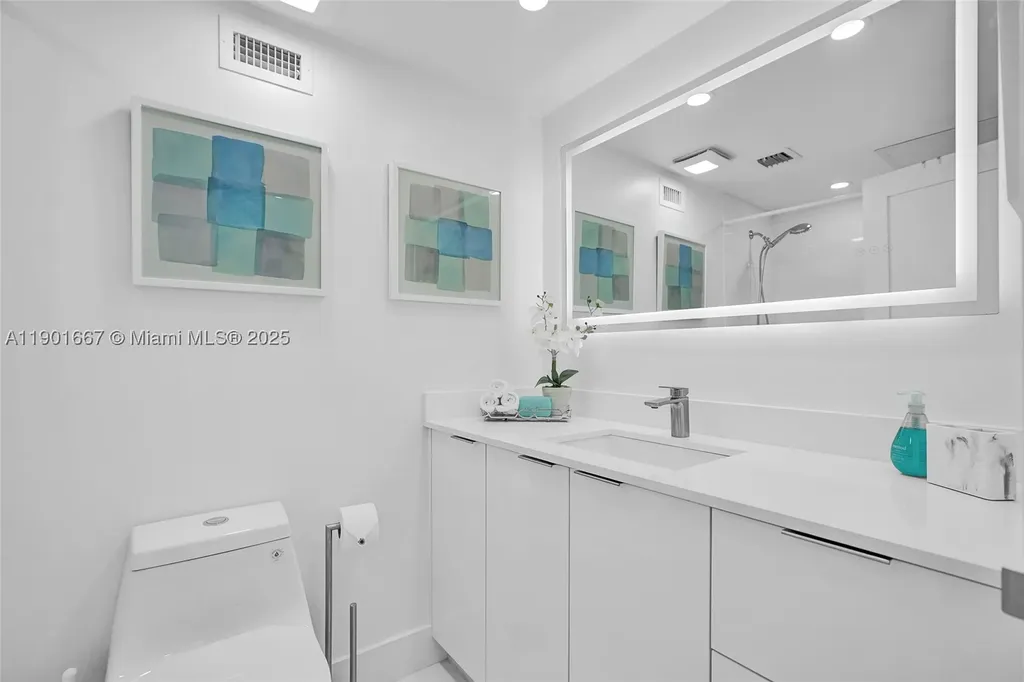 2501 S Ocean Drive Hollywood FL 33019