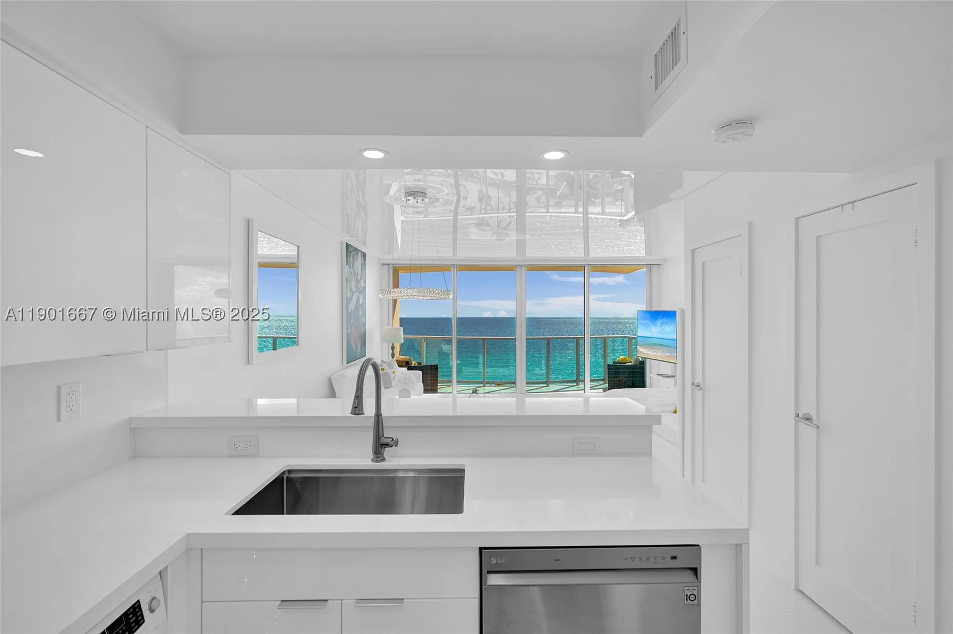 2501 S Ocean Drive Hollywood FL 33019