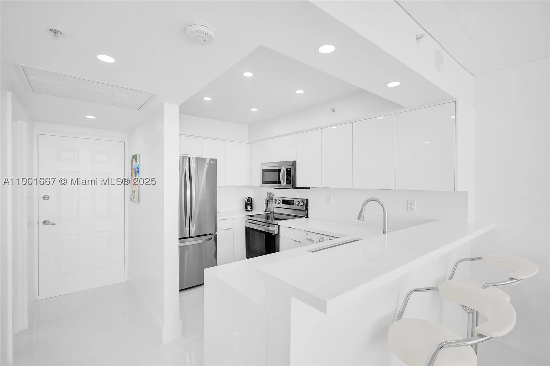 2501 S Ocean Drive Hollywood FL 33019