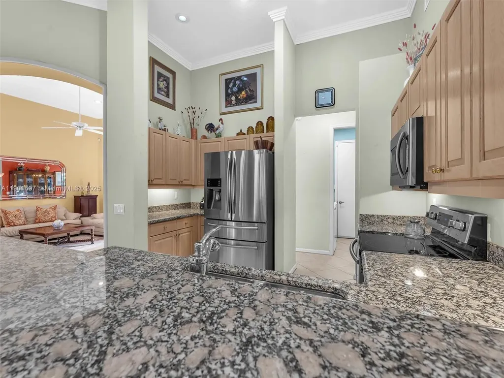 302 NW 120th Drive Coral Springs FL 33071