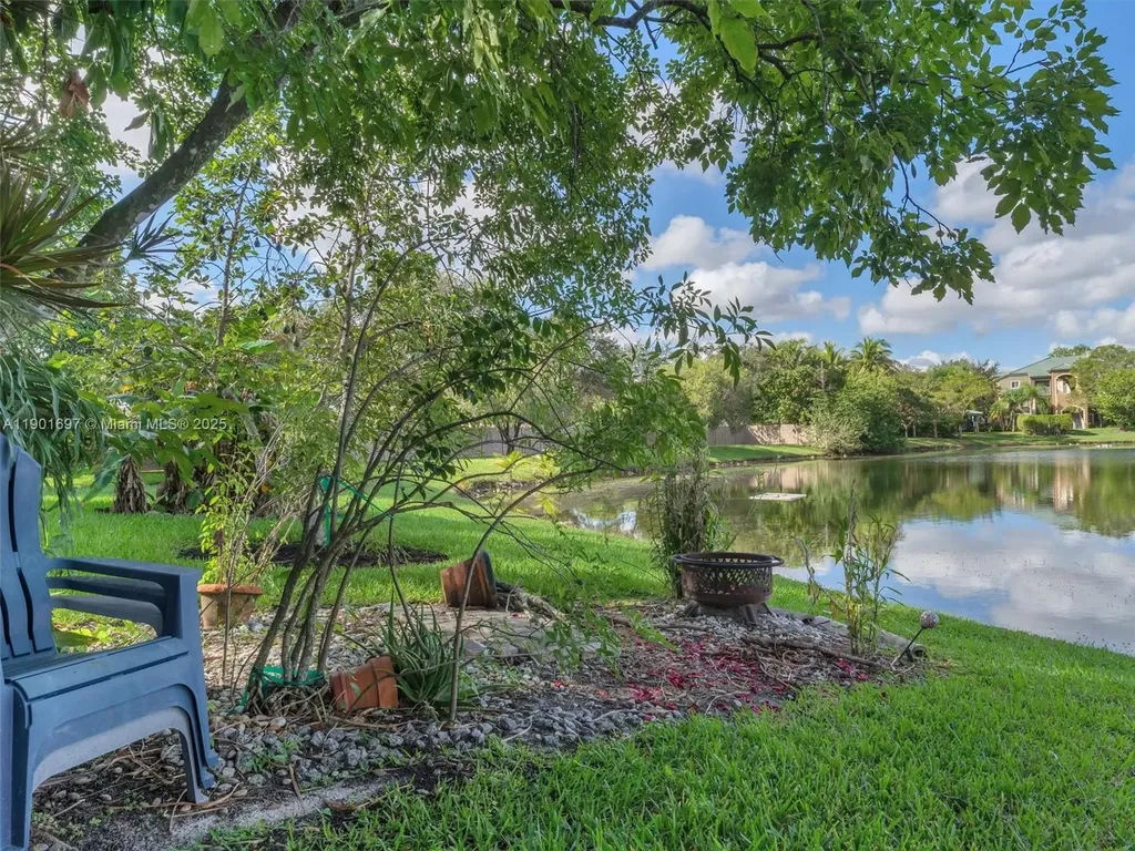 302 NW 120th Drive Coral Springs FL 33071