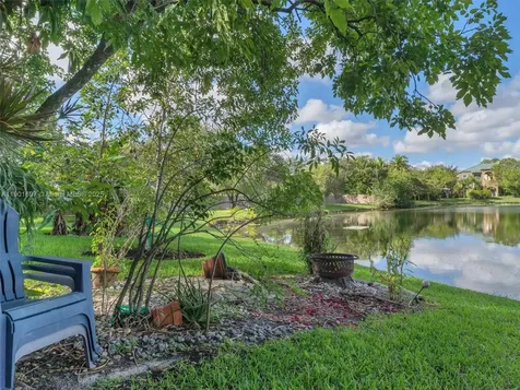 302 NW 120th Drive Coral Springs FL 33071