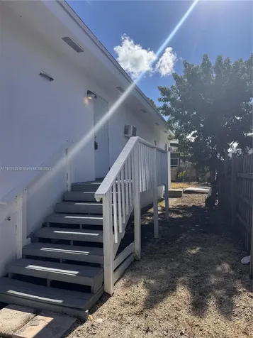 969 Plantation Road Key Largo FL 33037