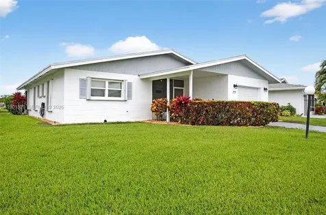 3810 Rowena Circle West Palm Beach FL 33417