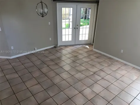 11274 SW 64 Lane Miami FL 33173