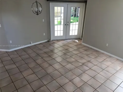 11274 SW 64 Lane Miami FL 33173