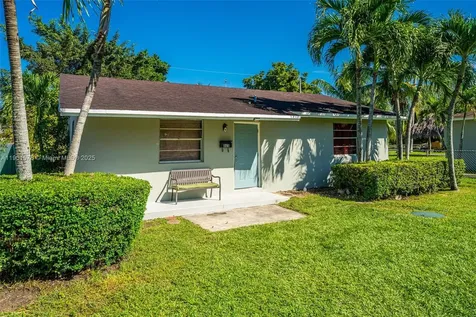 313 NW 12th Street Homestead FL 33030