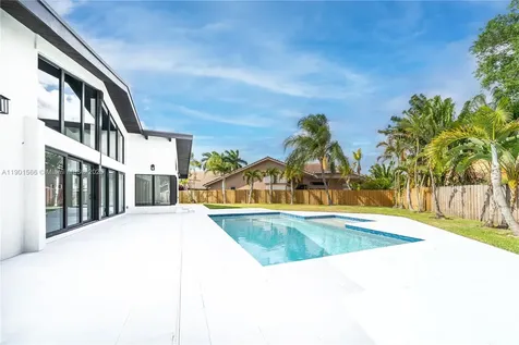842 W Coco Plum Circle Plantation FL 33324
