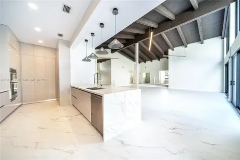842 W Coco Plum Circle Plantation FL 33324