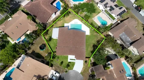 842 W Coco Plum Circle Plantation FL 33324