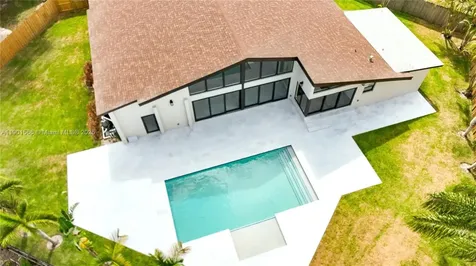 842 W Coco Plum Circle Plantation FL 33324