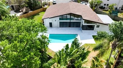 842 W Coco Plum Circle Plantation FL 33324