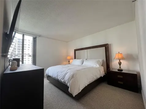 520 Brickell Key Drive Miami FL 33131