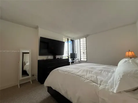 520 Brickell Key Drive Miami FL 33131
